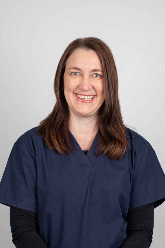 Dr. Mia Venter